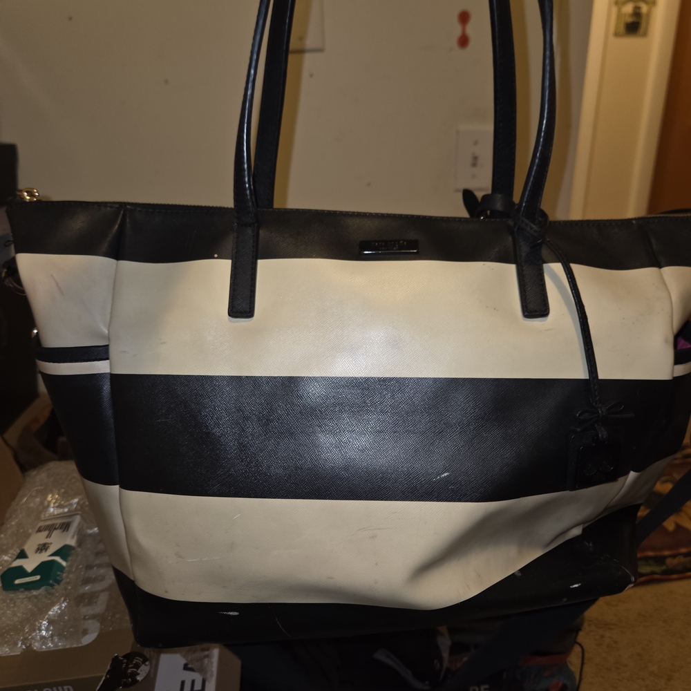 Kate Spade Black and Cream Handbag